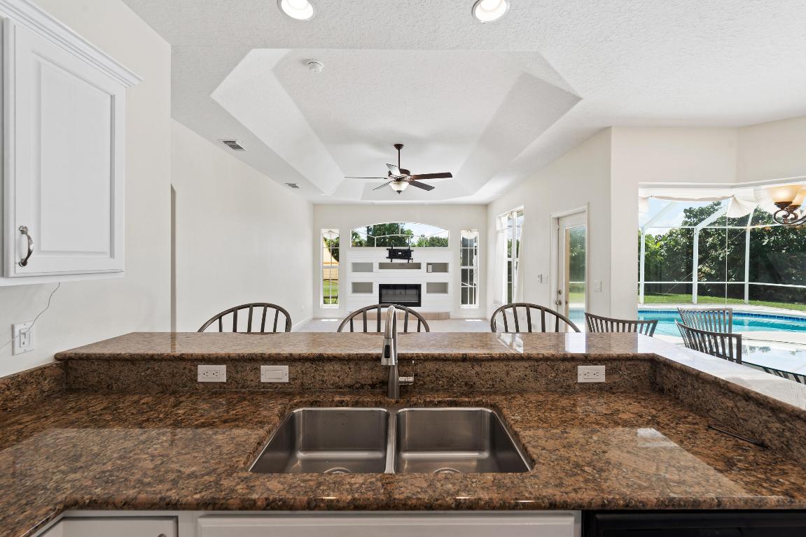 602 SW Pueblo Terrace