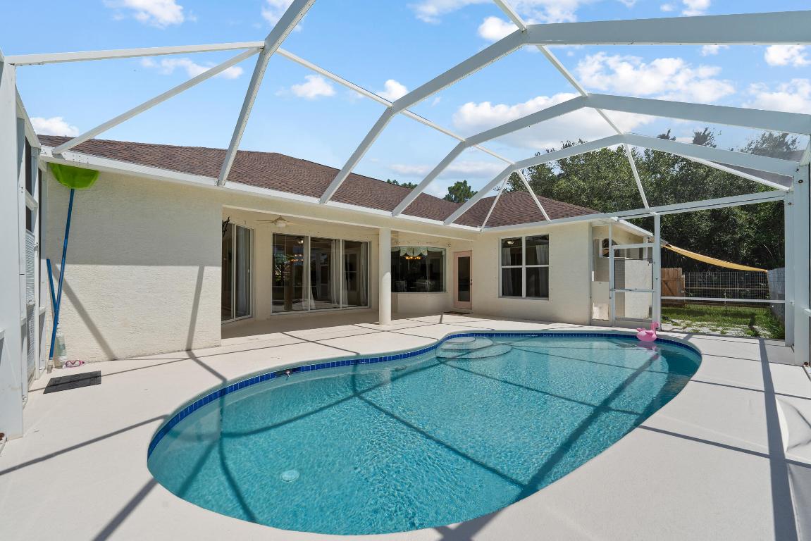 602 SW Pueblo Terrace