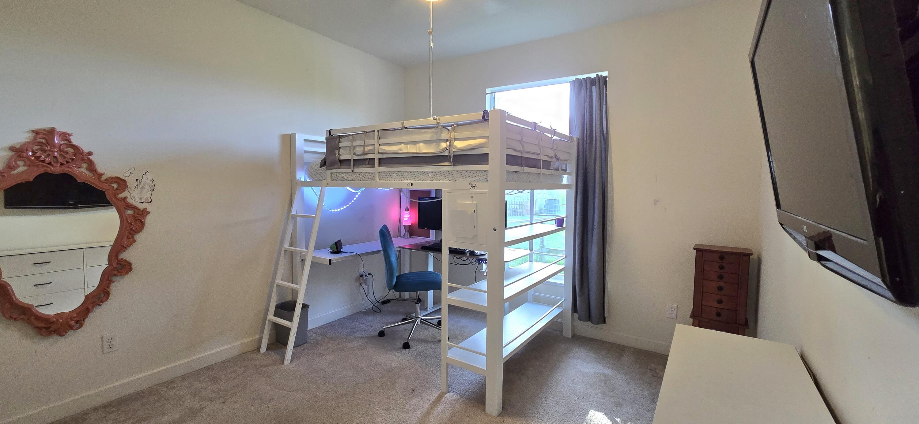 602 SW Pueblo Terrace