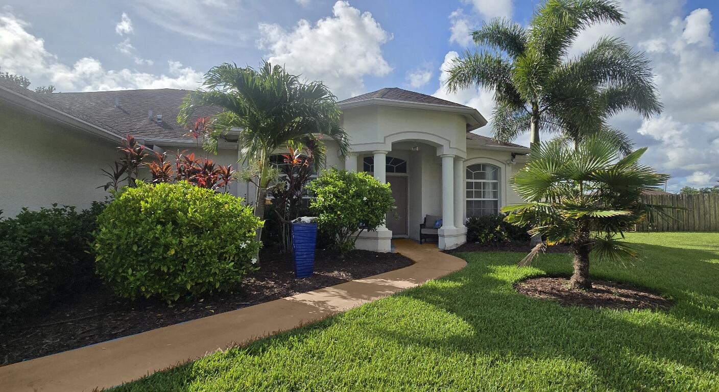 602 SW Pueblo Terrace