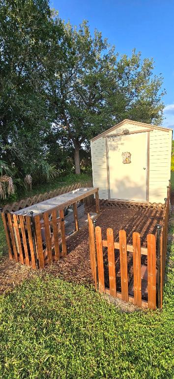 602 SW Pueblo Terrace