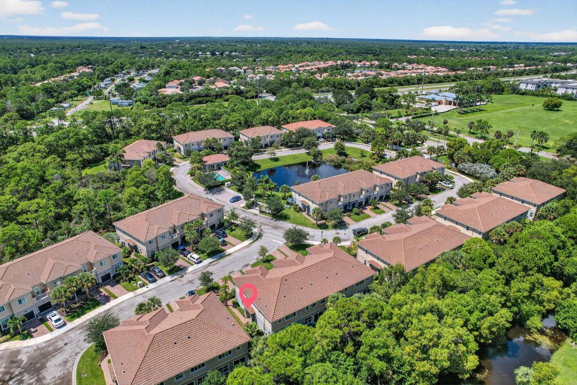 6265 SE Fauna Terrace