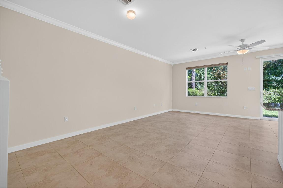 6265 SE Fauna Terrace