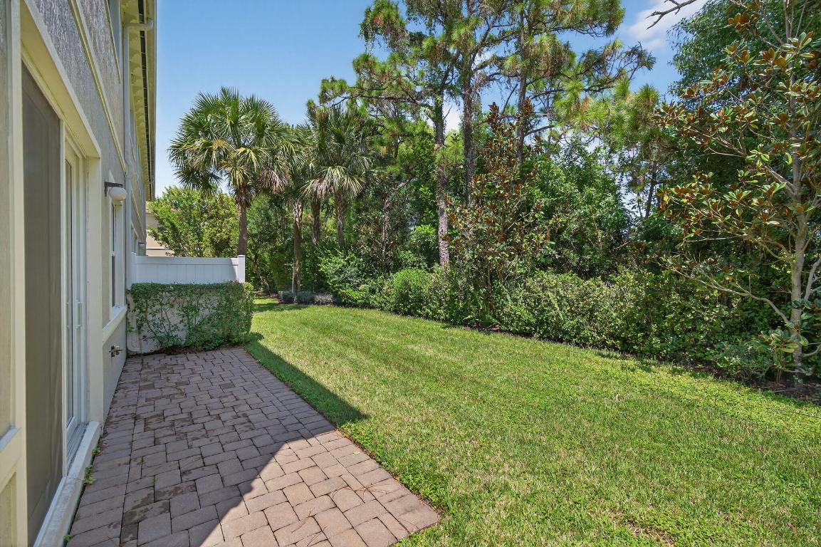 6265 SE Fauna Terrace