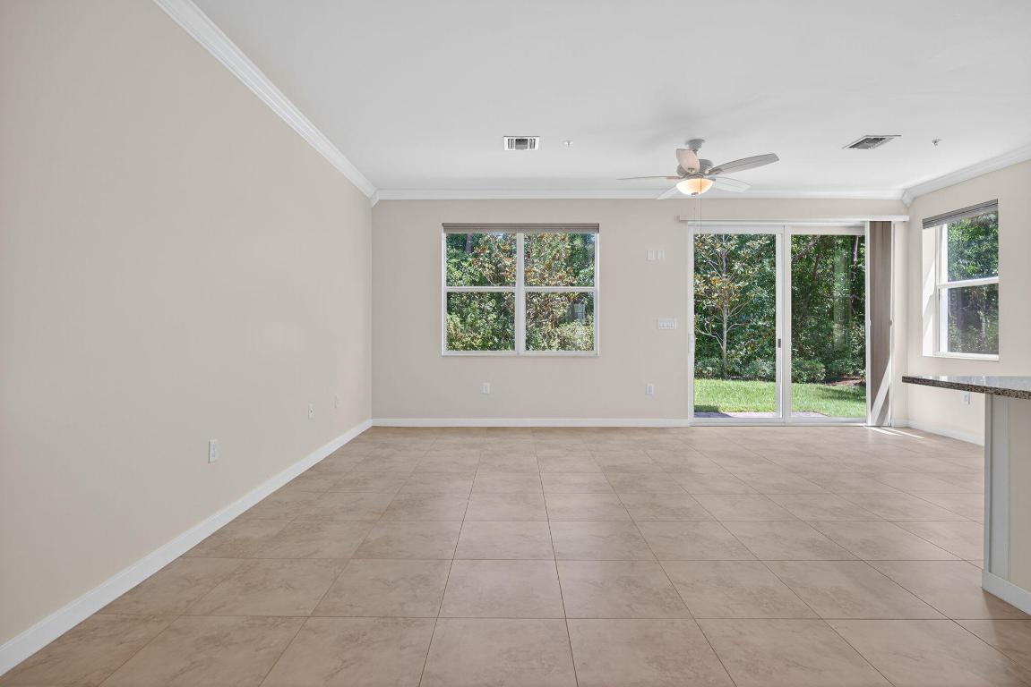 6265 SE Fauna Terrace