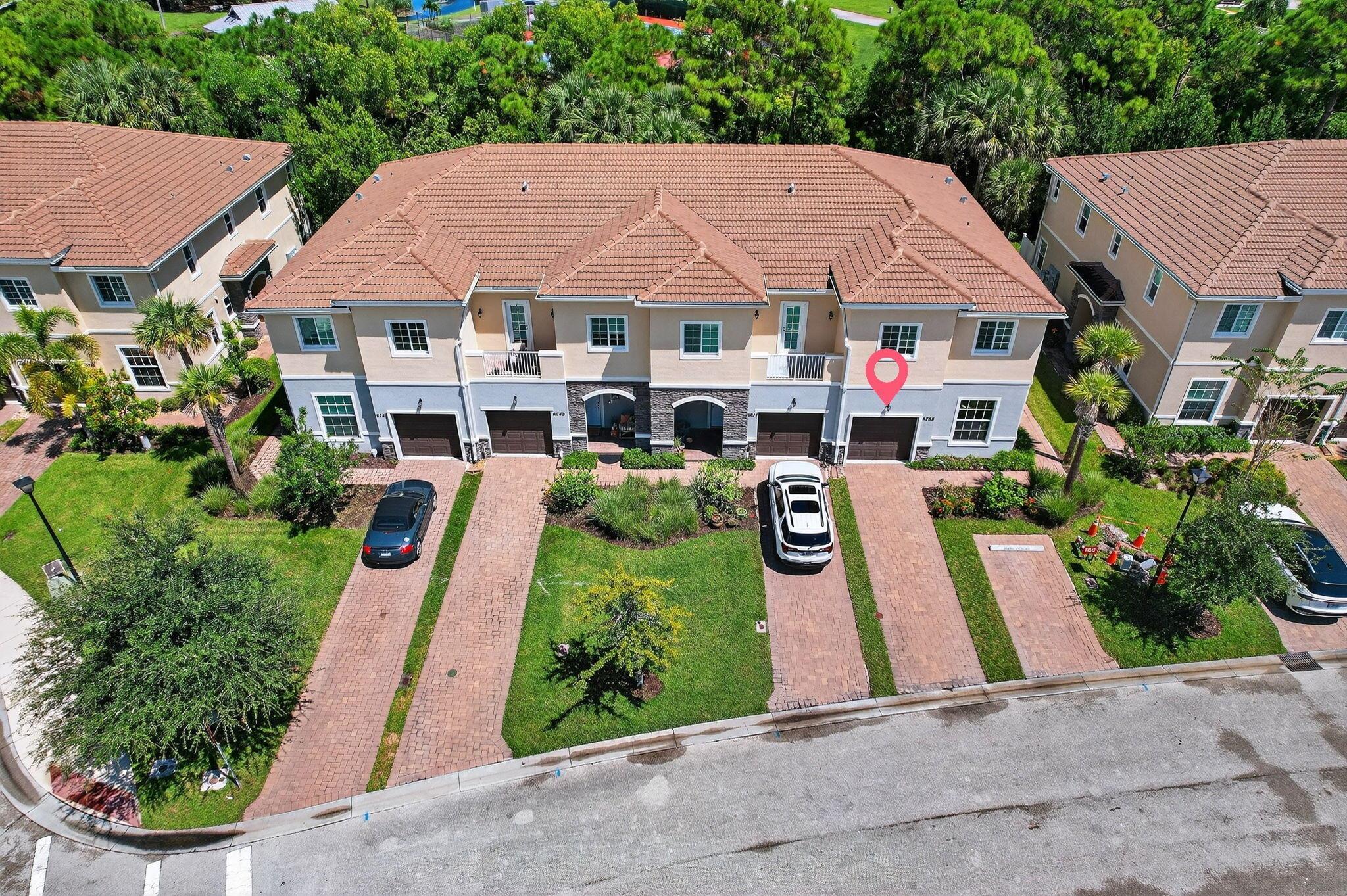 6265 SE Fauna Terrace