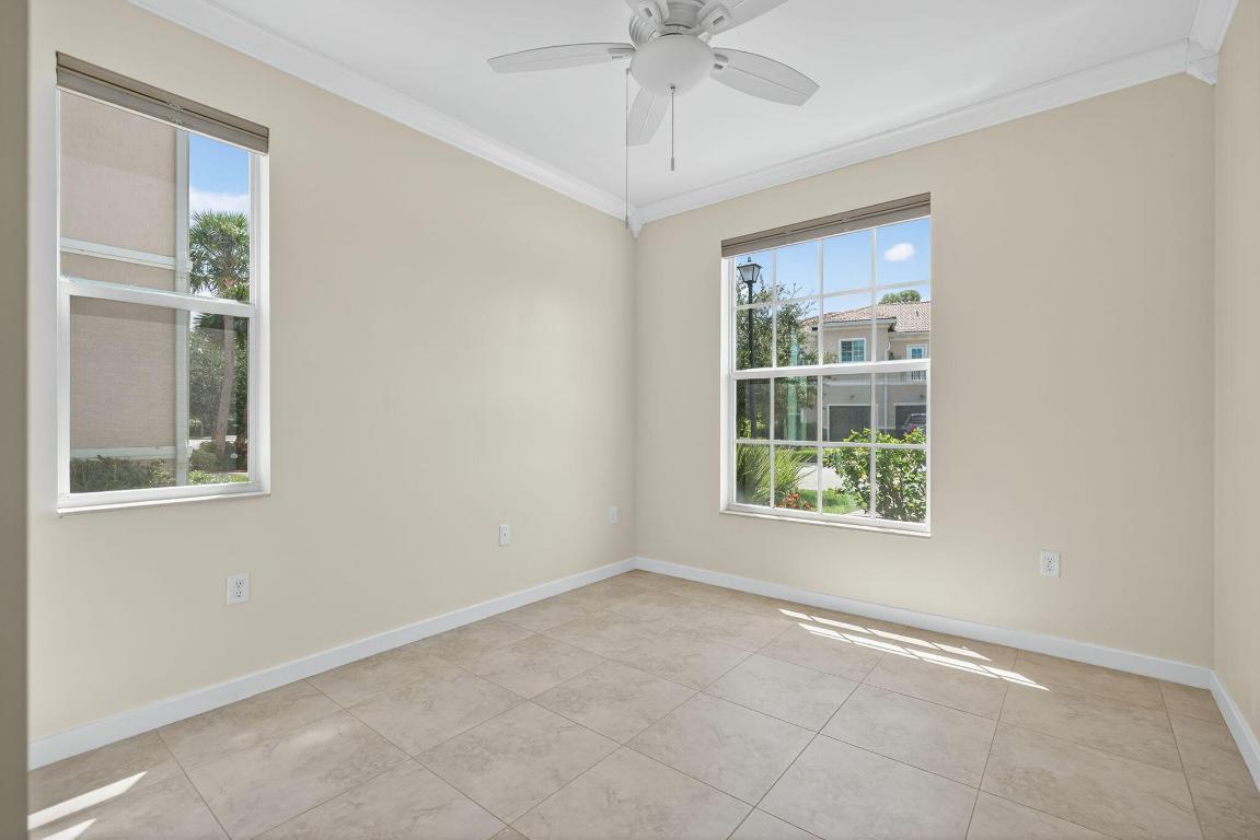 6265 SE Fauna Terrace