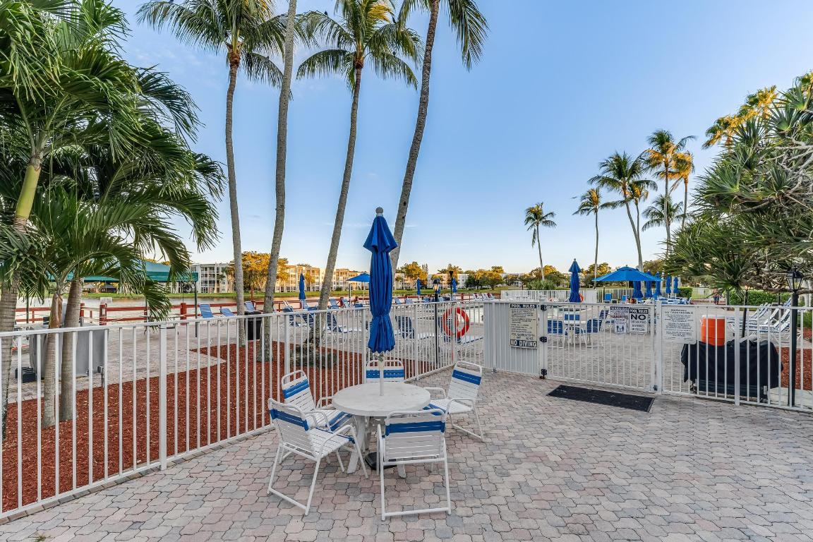 9235 Lagoon Place 302