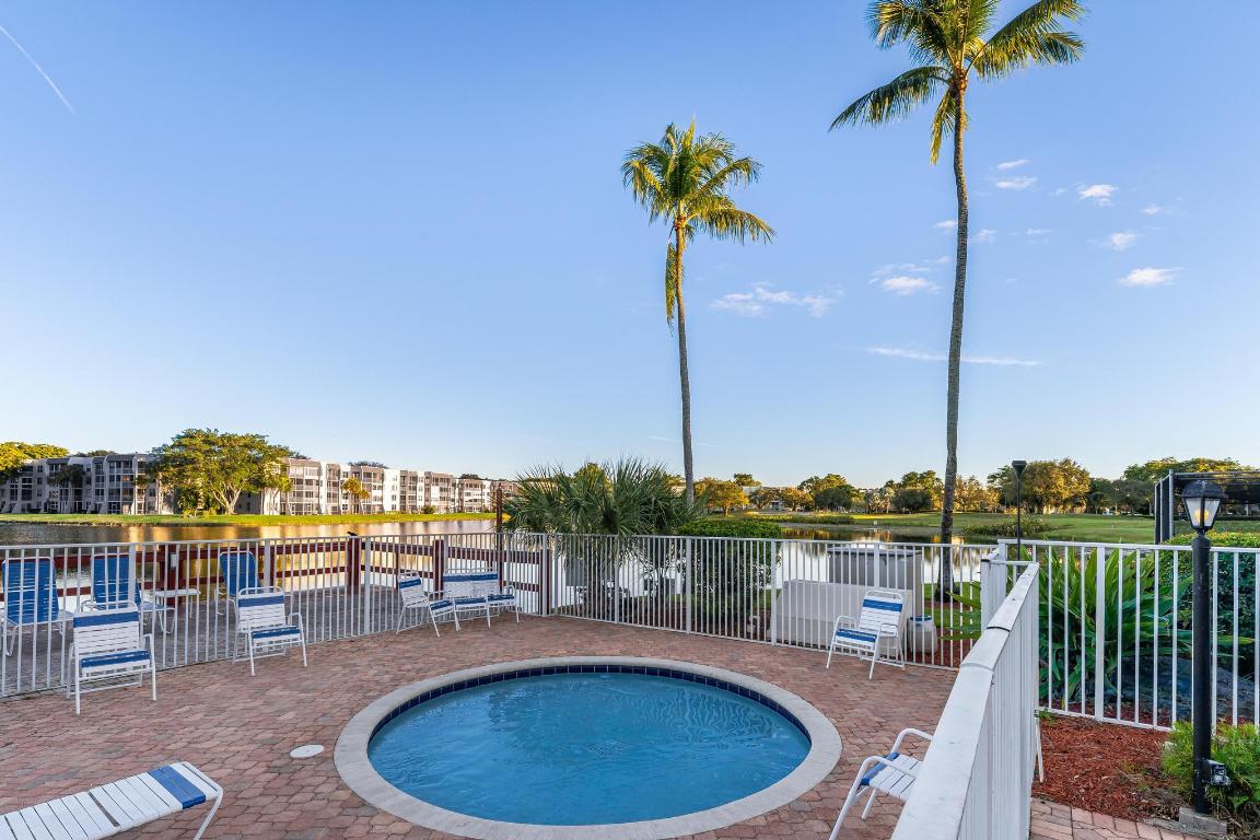 9235 Lagoon Place 302