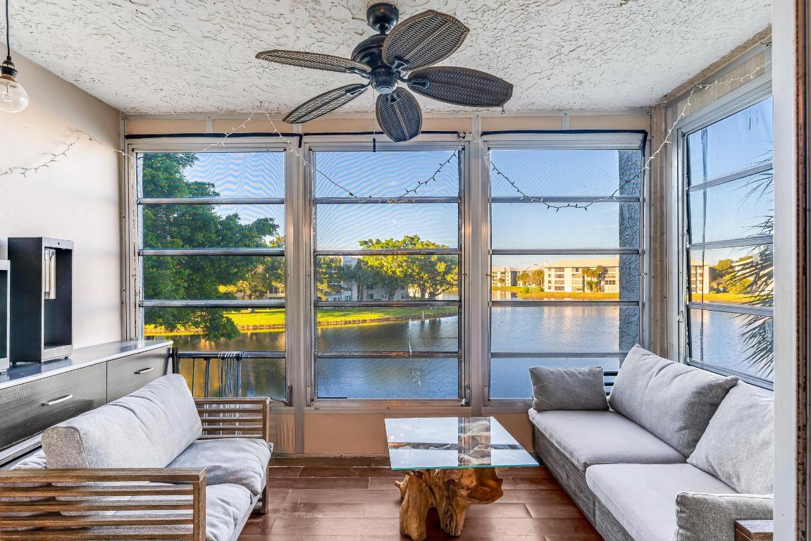 9235 Lagoon Place 302