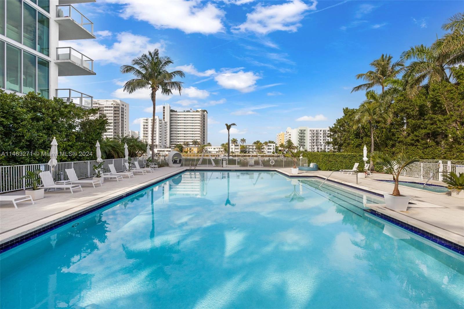 7928 East Dr Unit: 103