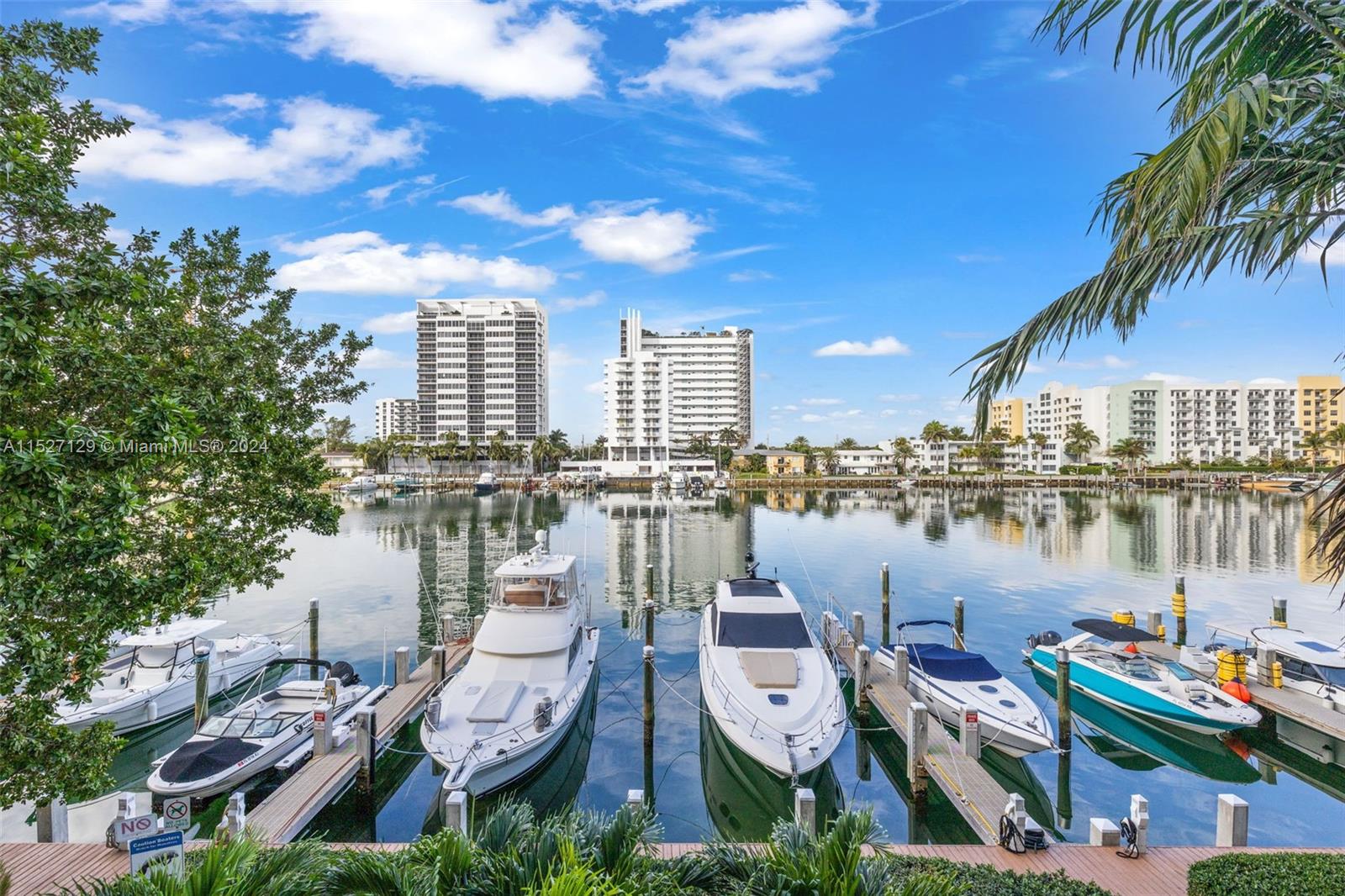 7928 East Dr Unit: 301