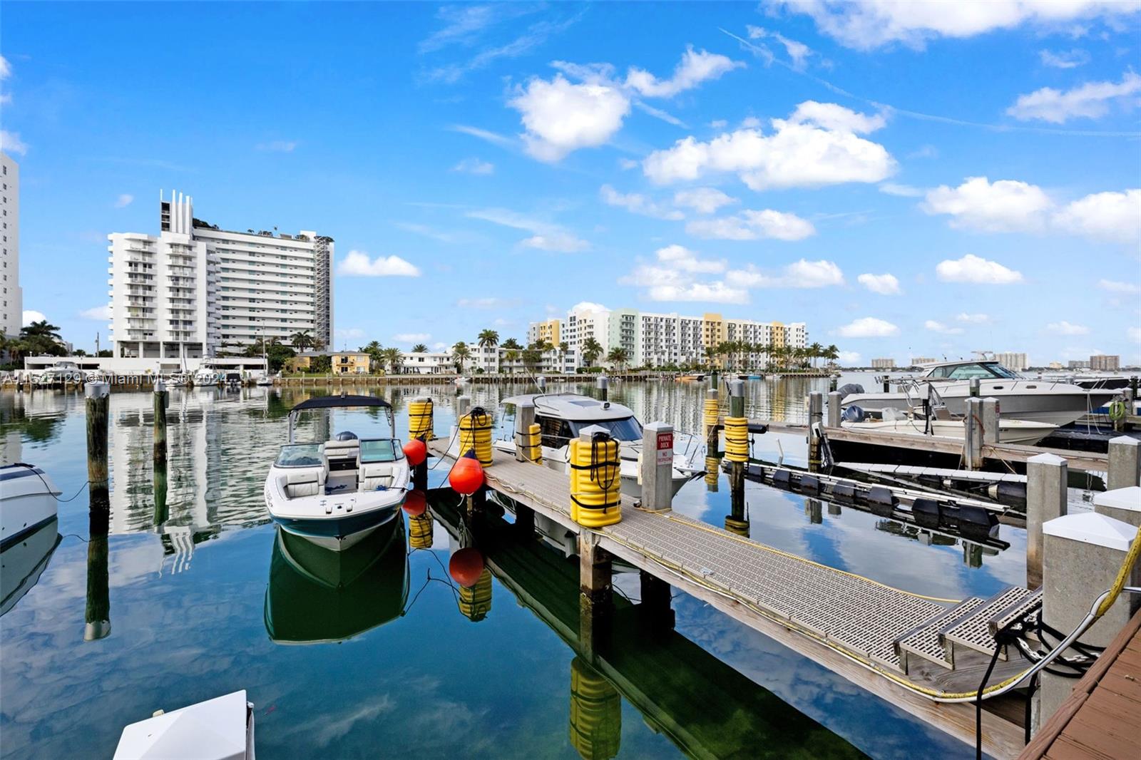 7928 East Dr Unit: 301