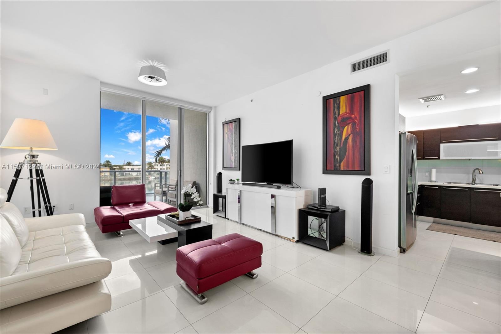 7928 East Dr Unit: 301