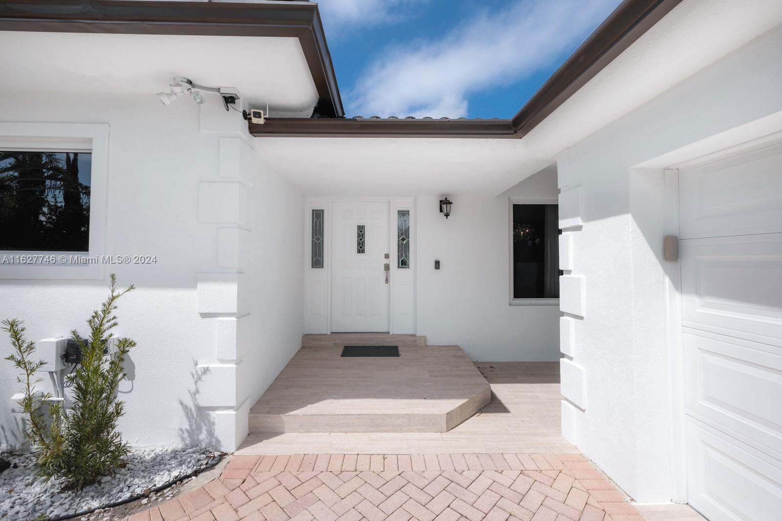 13200 Ortega Ln
