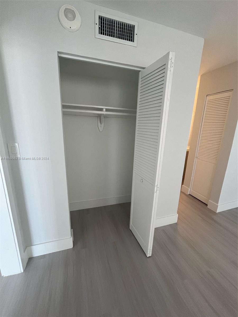 7850 Byron Ave # 606