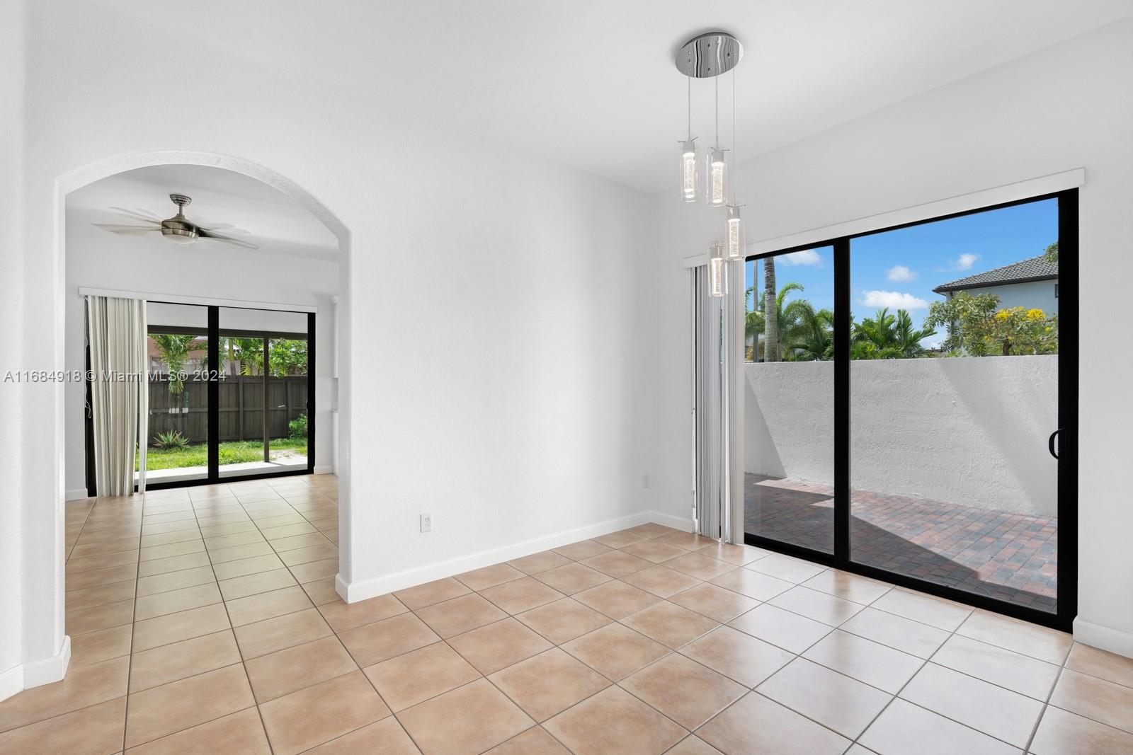 8838 NW 180 Ter