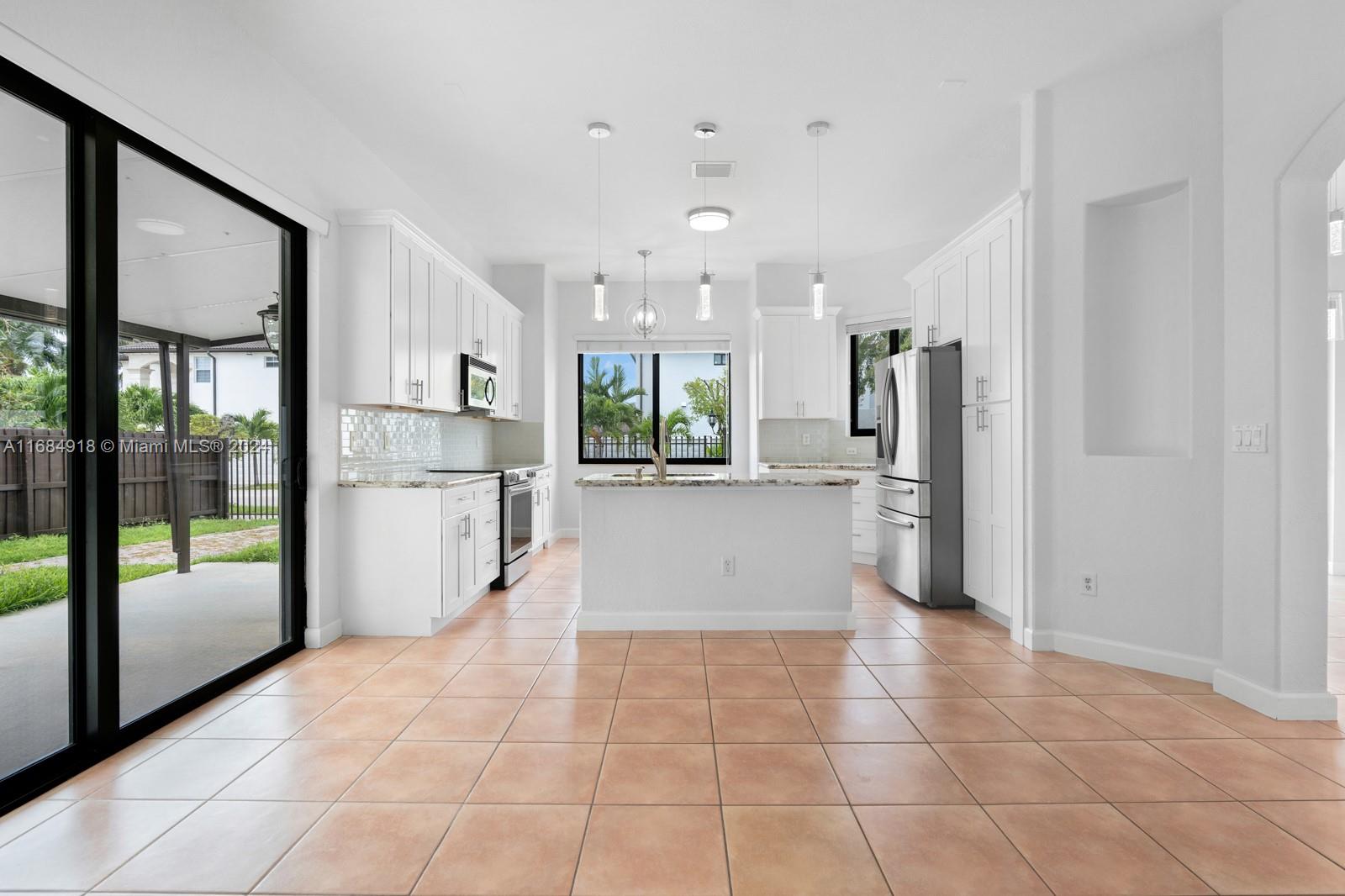 8838 NW 180 Ter