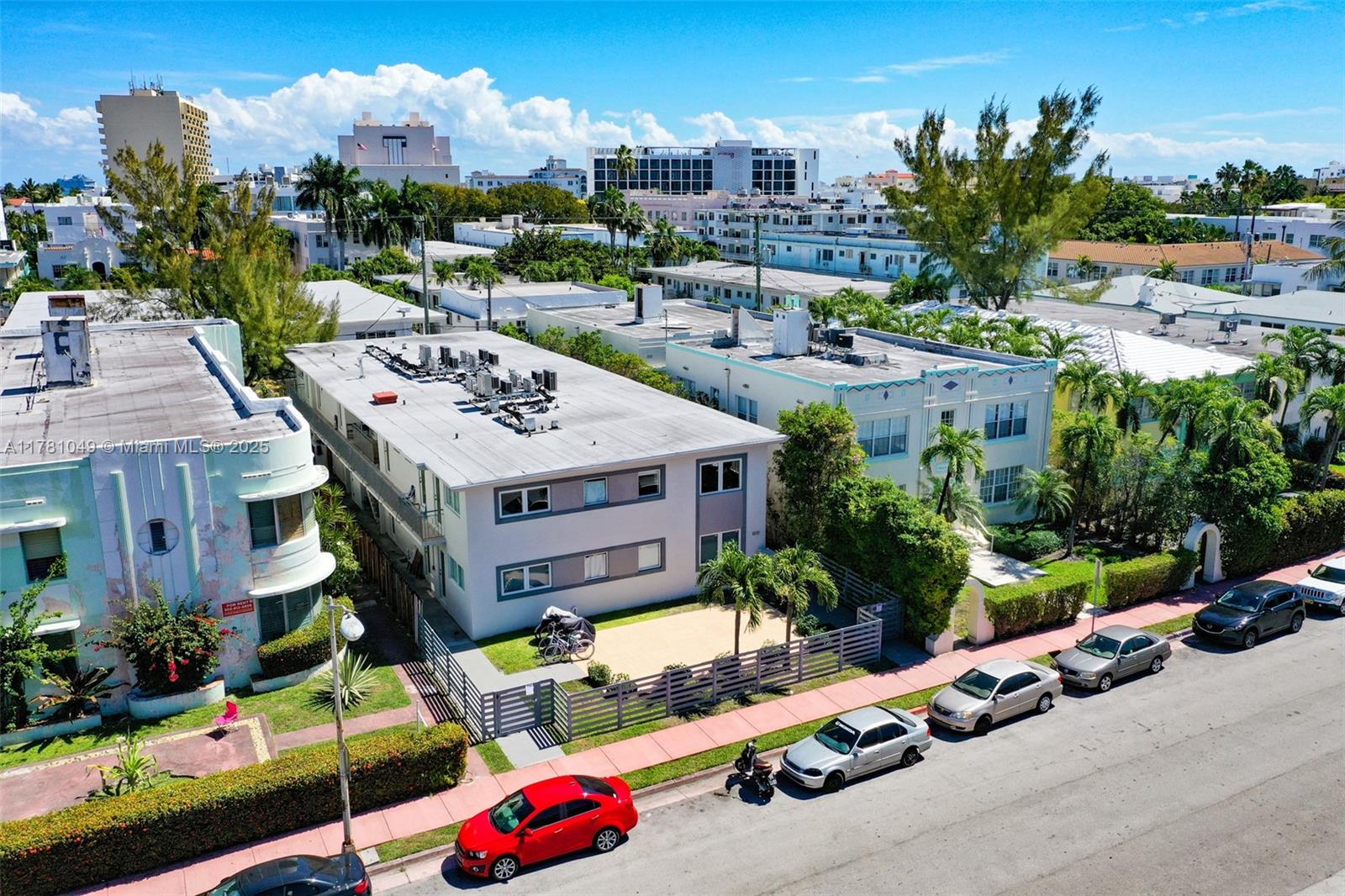 1035 Euclid Ave # 18