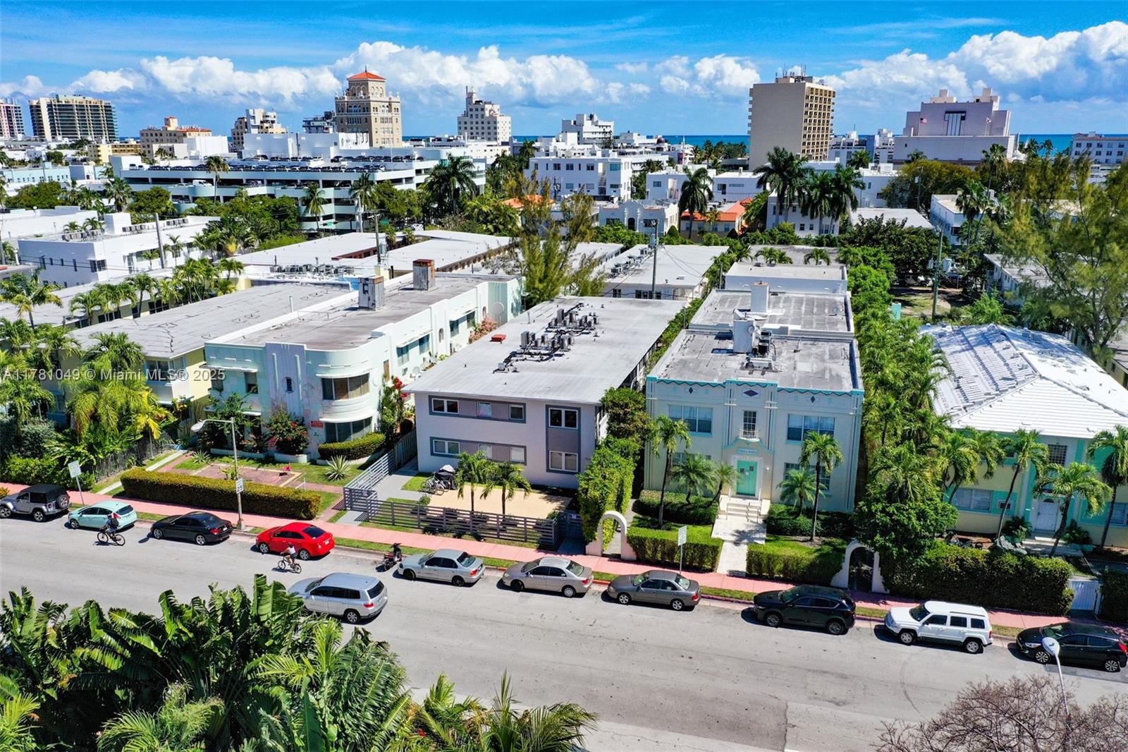 1035 Euclid Ave # 18