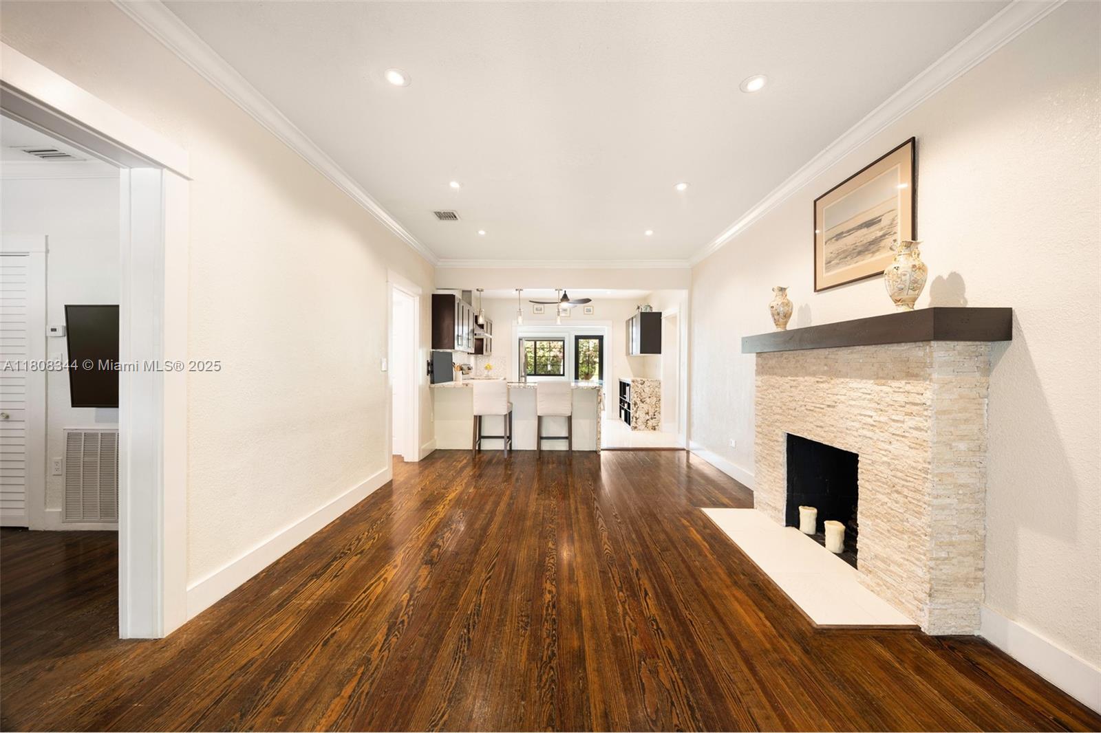 58 Glendale Dr