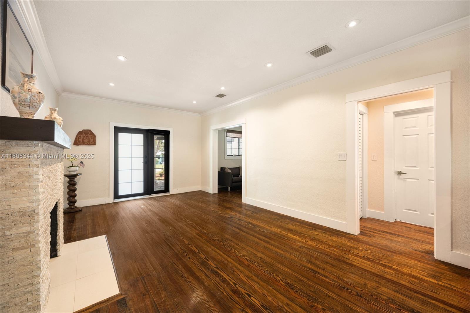 58 Glendale Dr