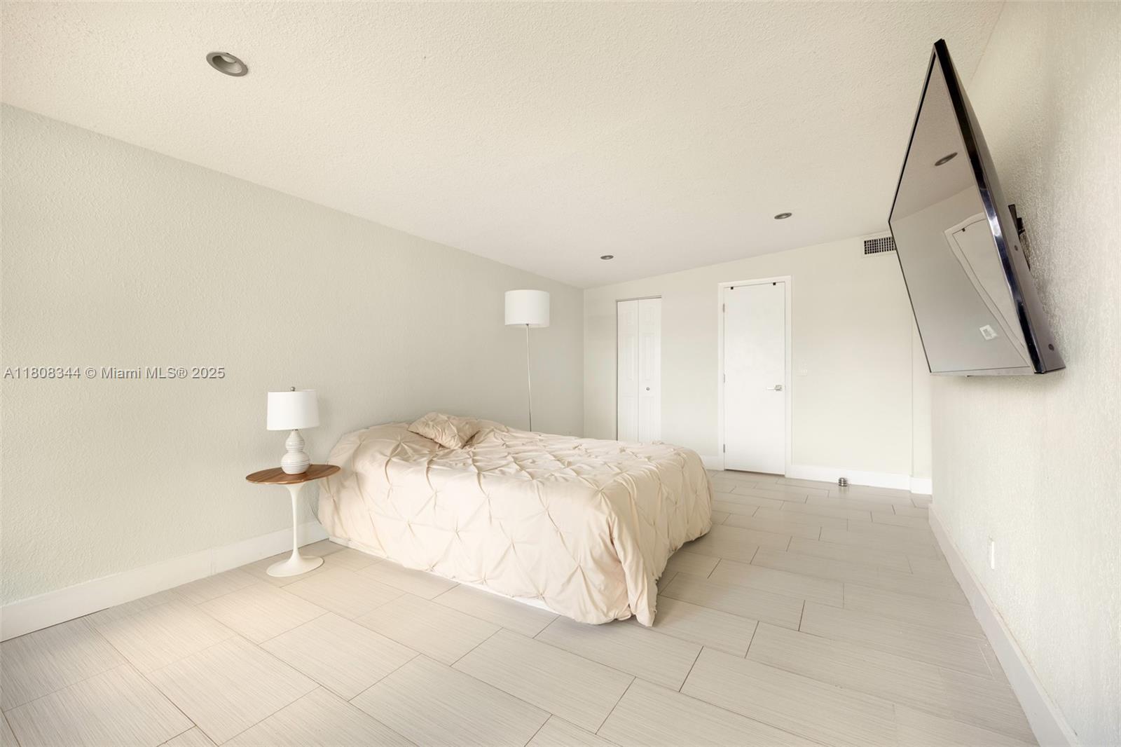 58 Glendale Dr