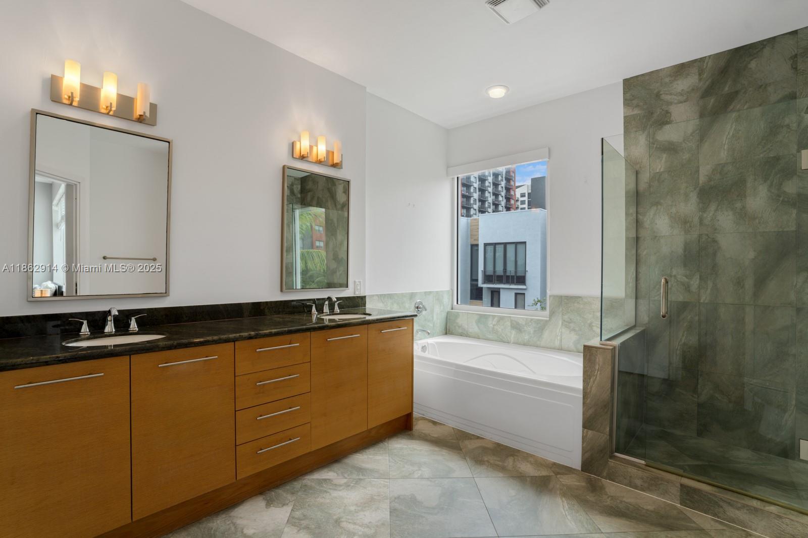 315 NE 7 ST # 315