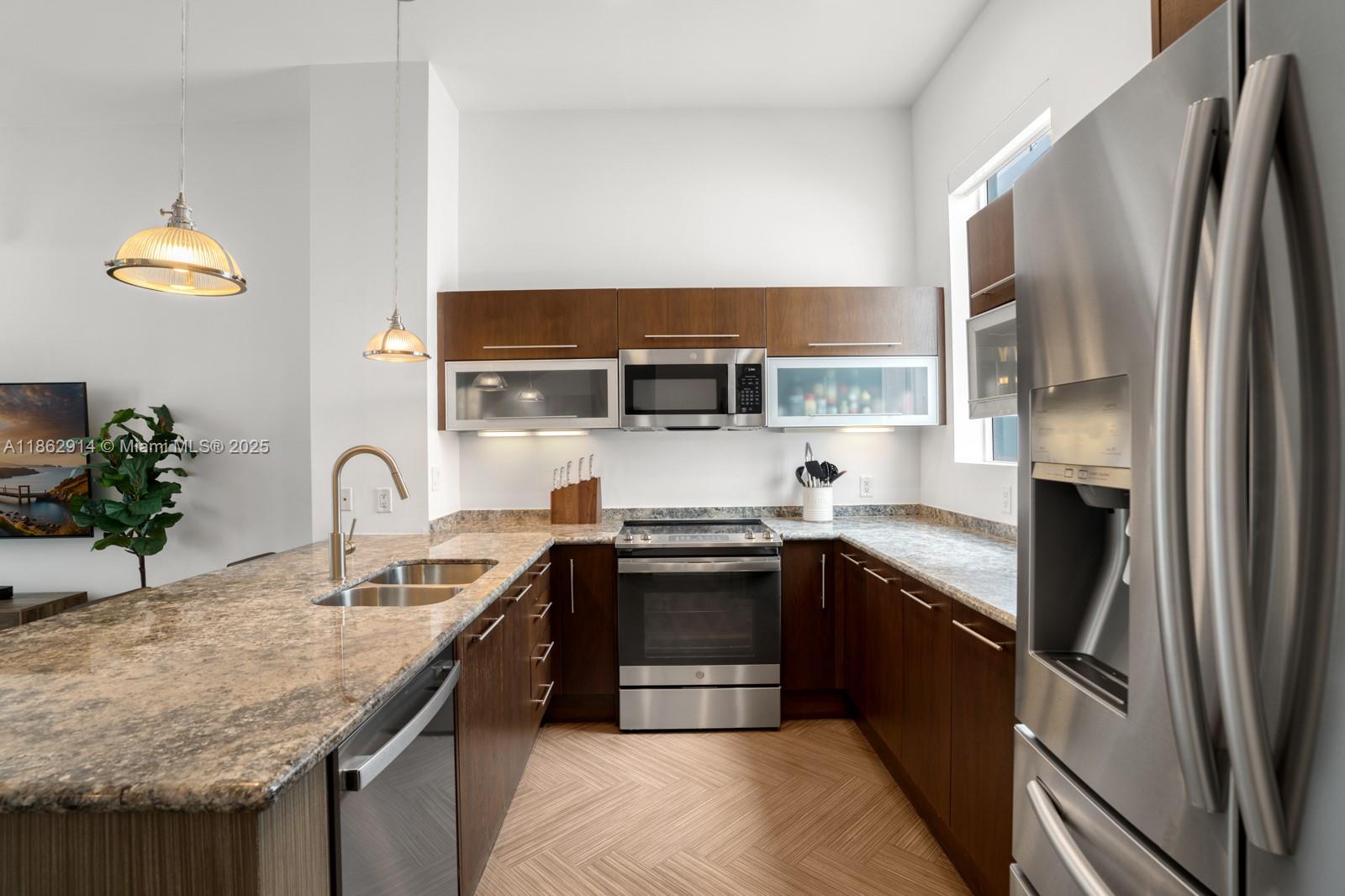 315 NE 7 ST # 315