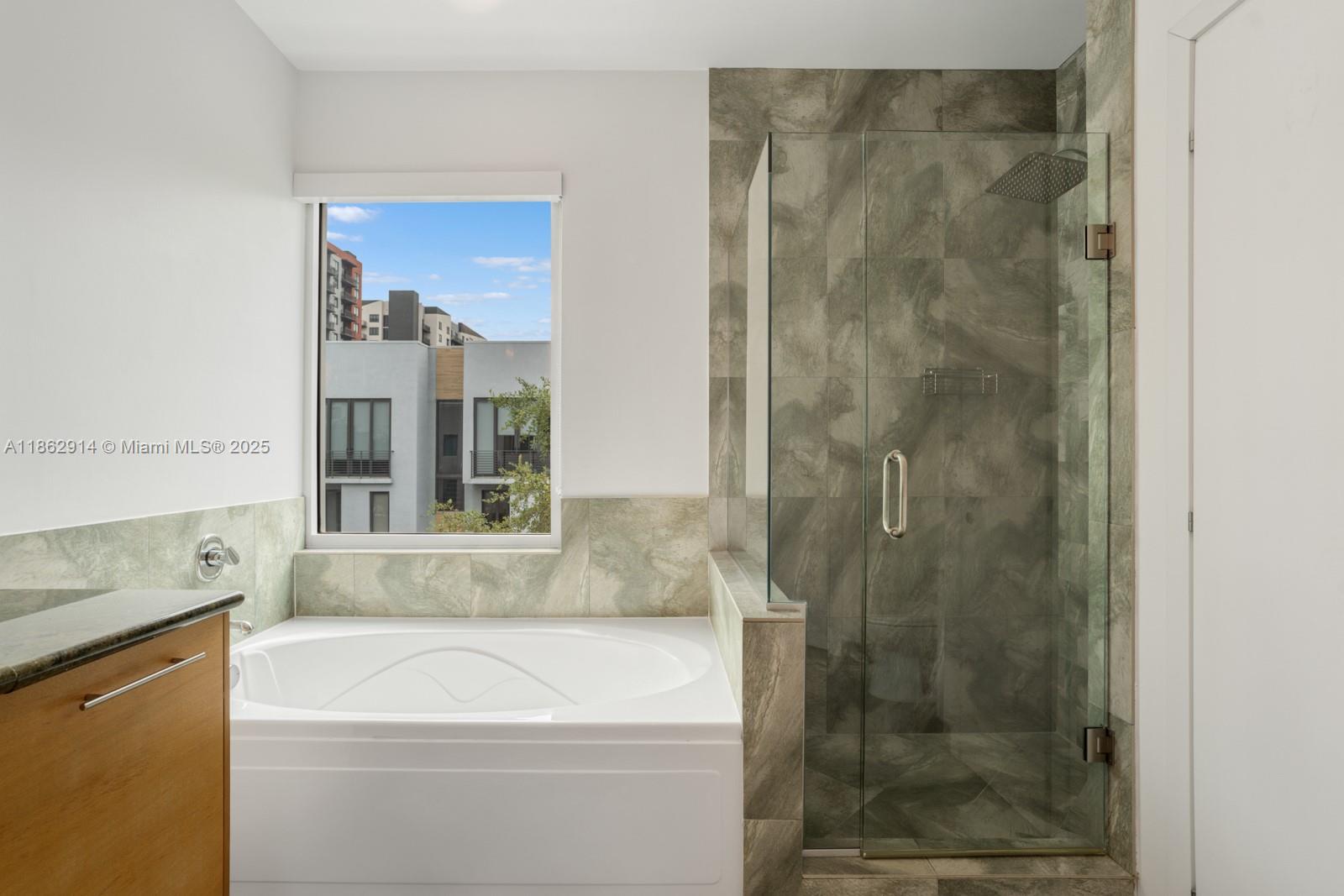 315 NE 7 ST # 315