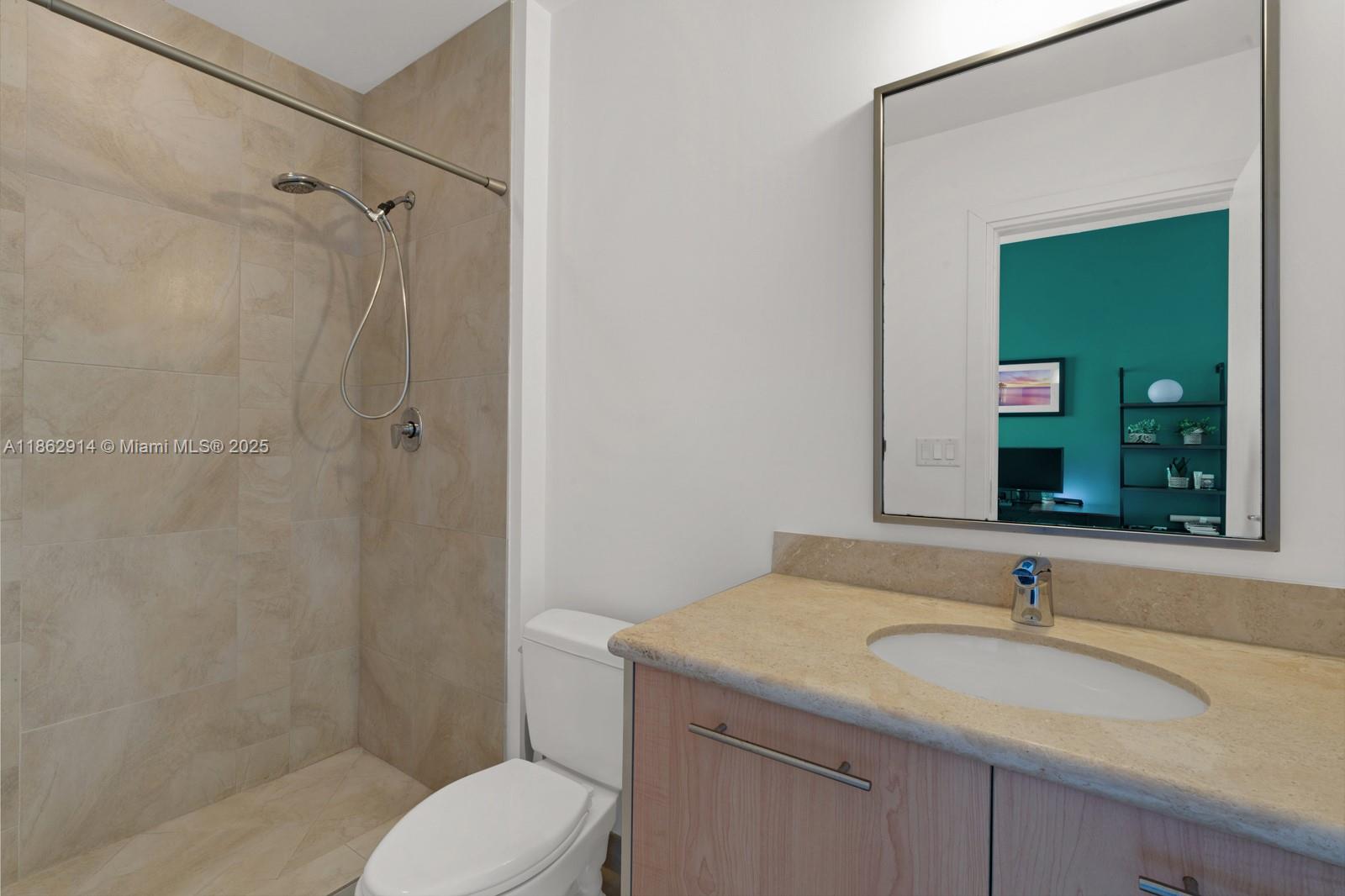 315 NE 7 ST # 315