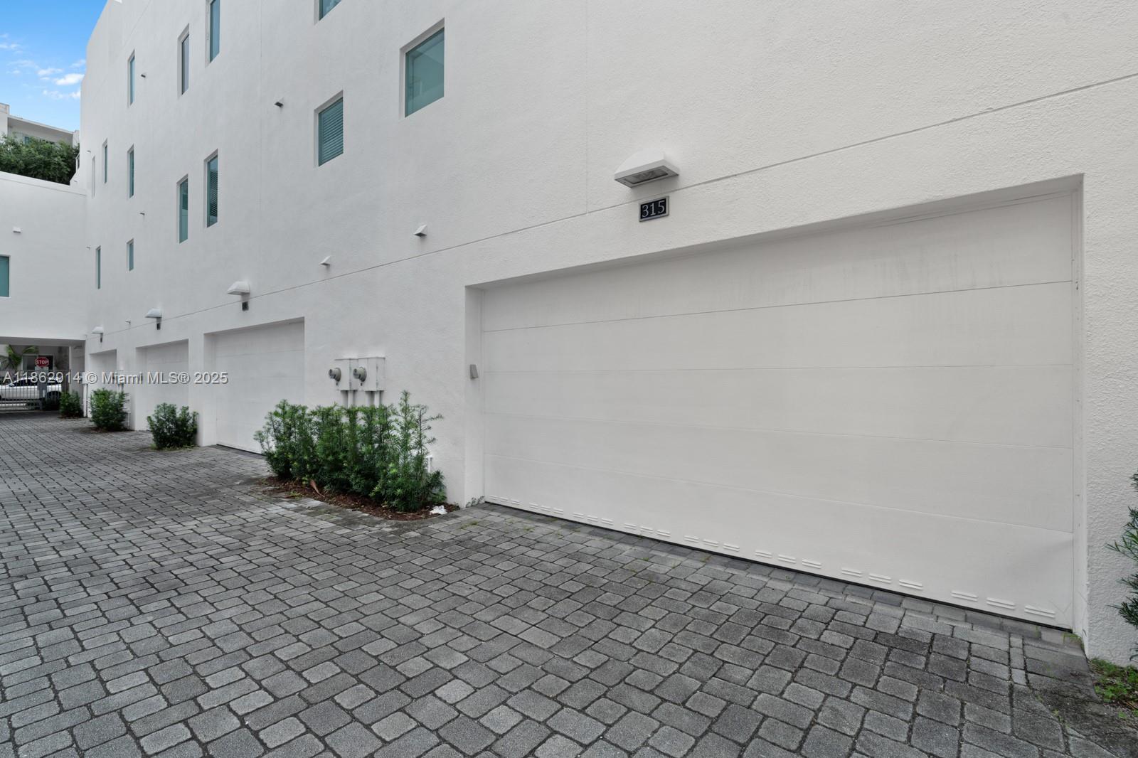 315 NE 7 ST # 315