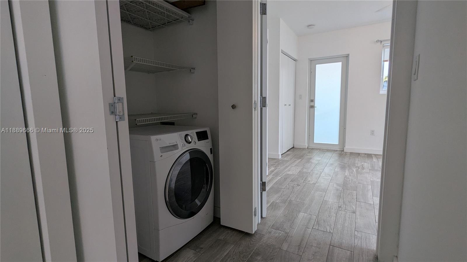 1035 Euclid Ave # 18