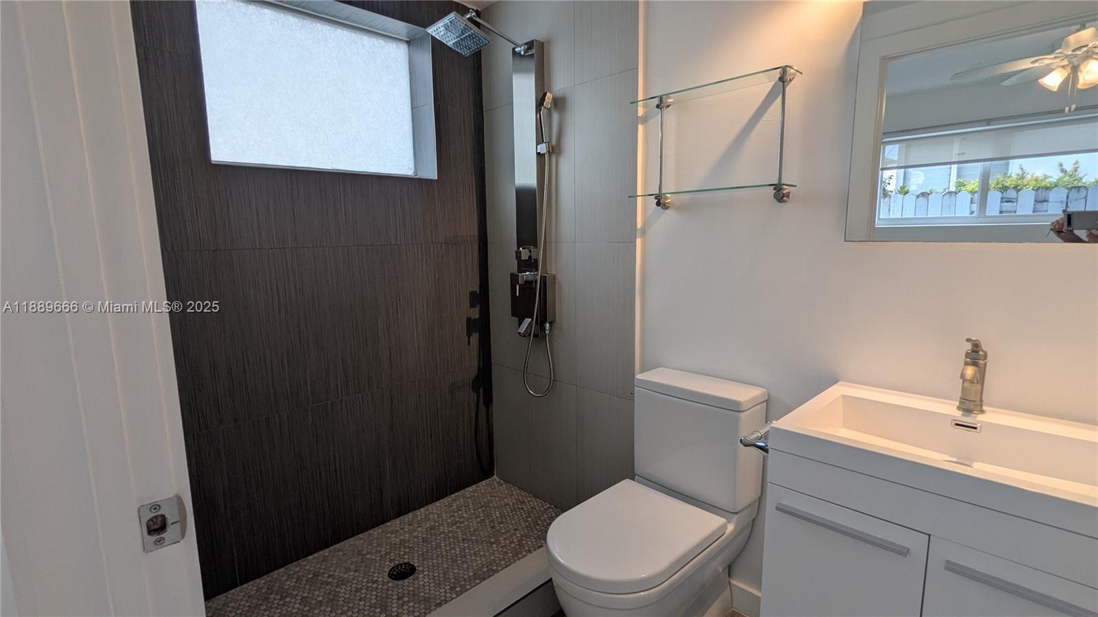 1035 Euclid Ave # 18