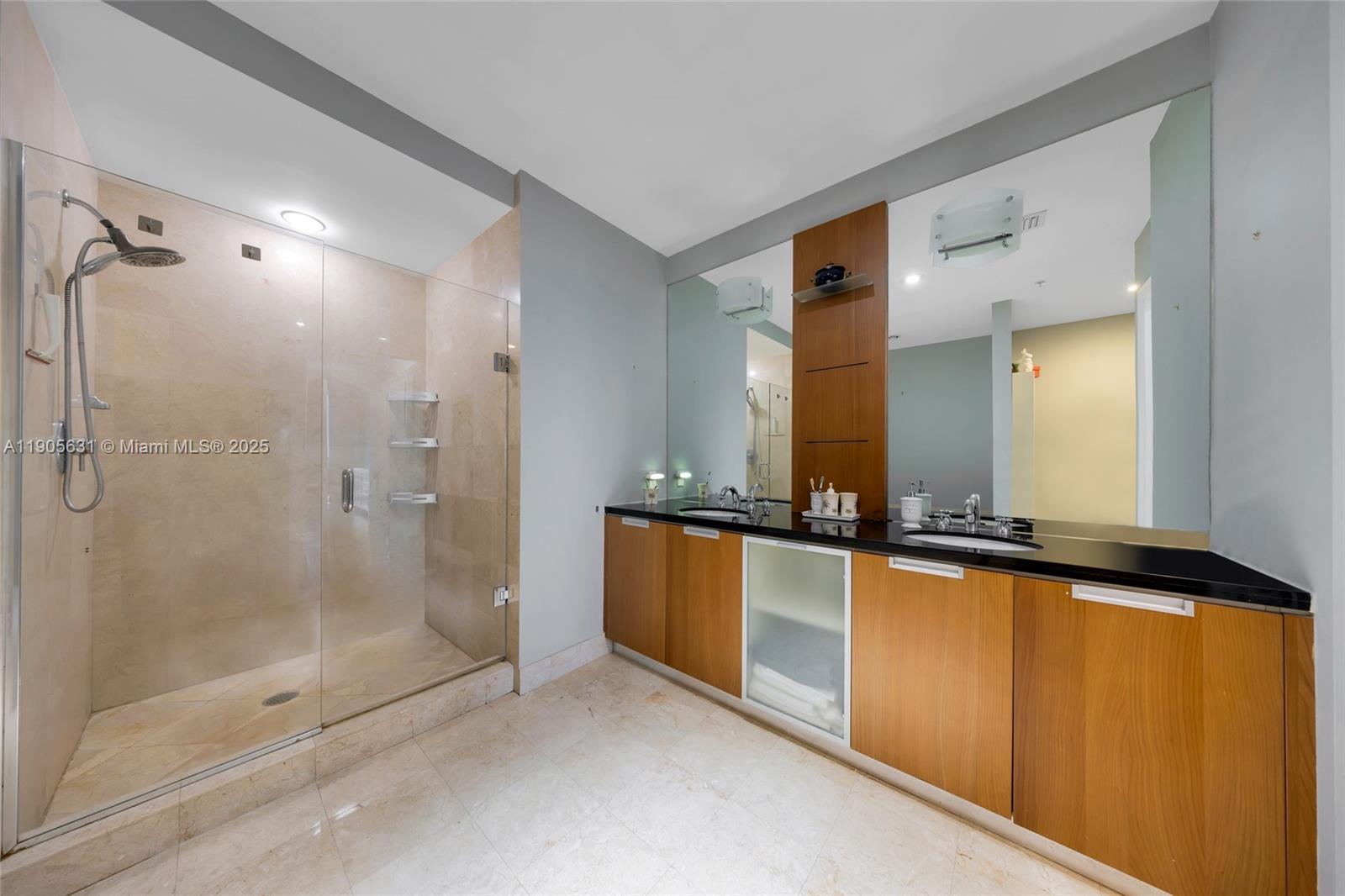 7901 Hispanola Ave # 608