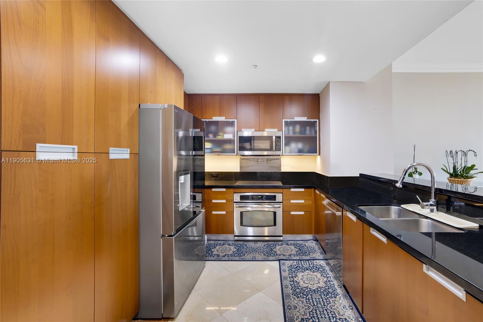 7901 Hispanola Ave # 608