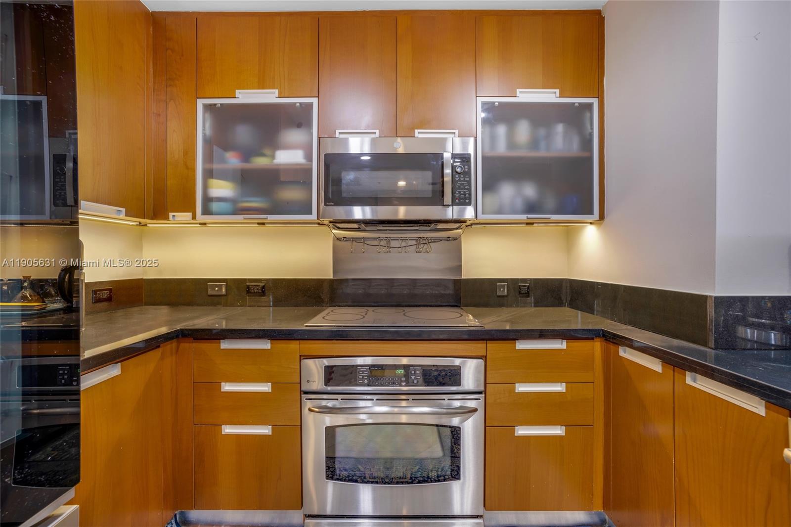 7901 Hispanola Ave # 608