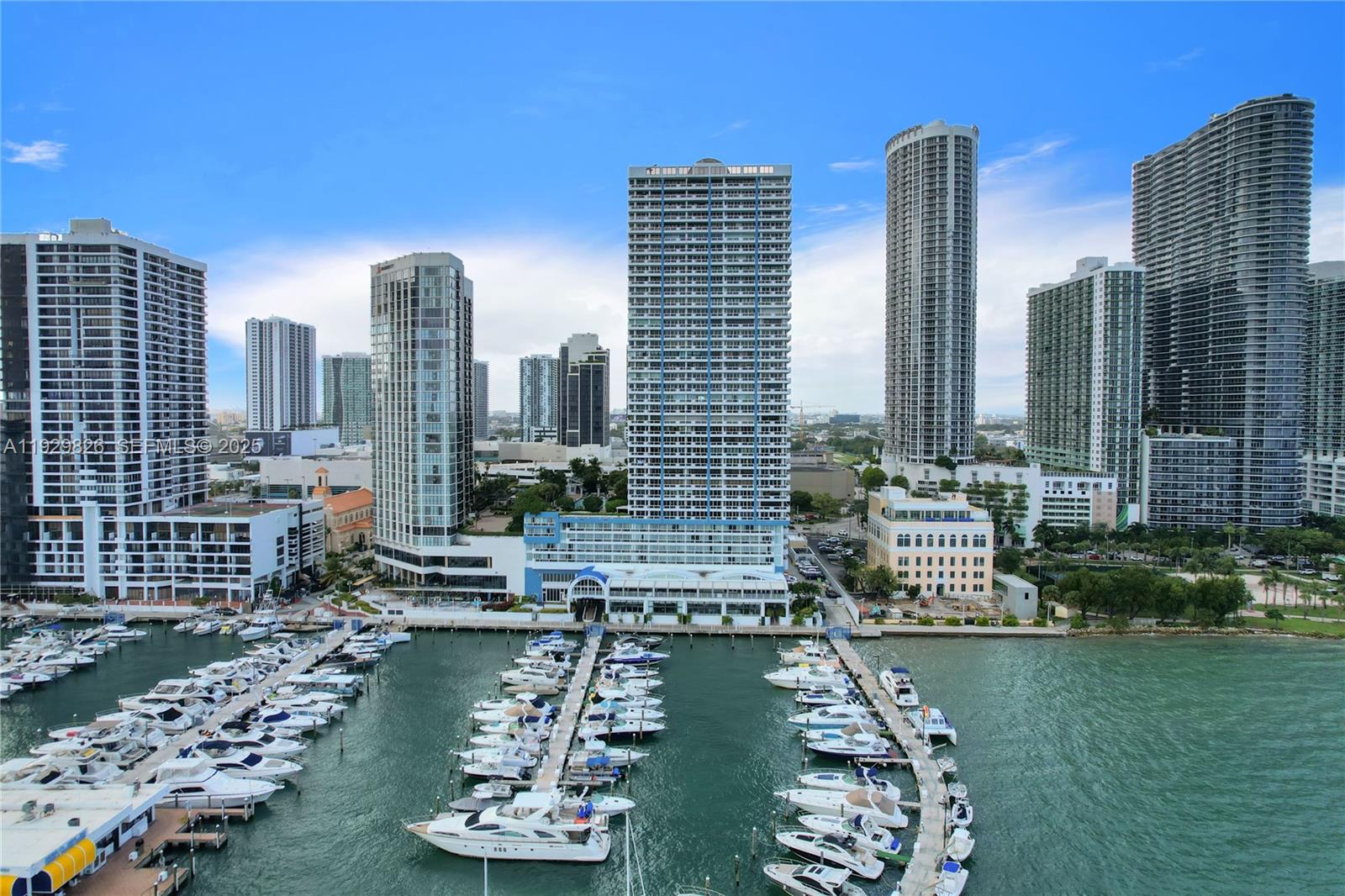 1717 N Bayshore Dr # 1842 Unit: A-1842