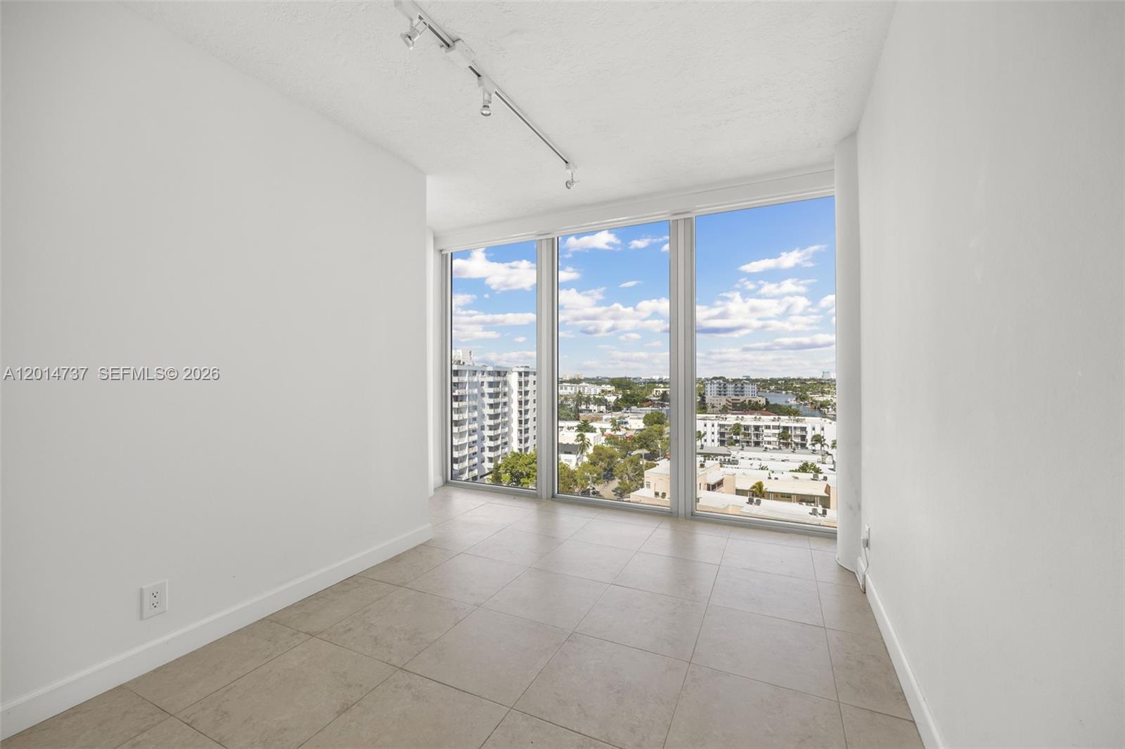 900 Bay Dr Unit: 1005 + Dock DS14