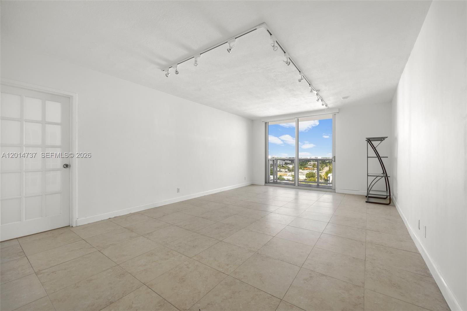 900 Bay Dr Unit: 1005 + Dock DS14