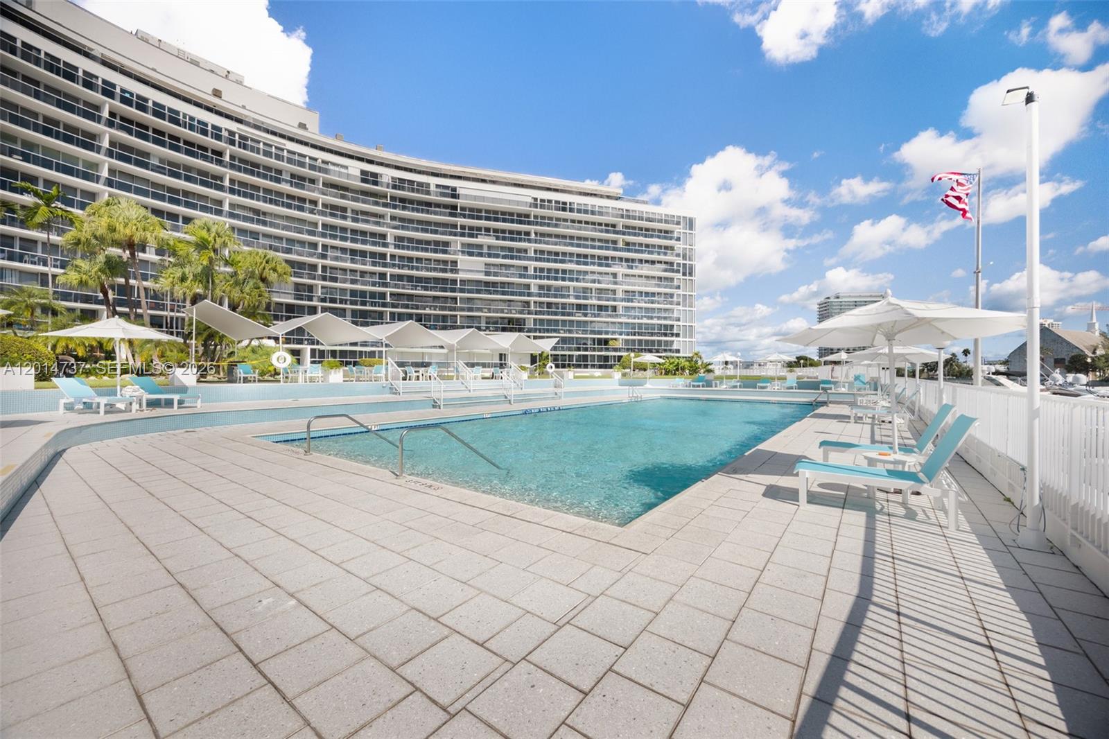 900 Bay Dr Unit: 1005 + Dock DS14
