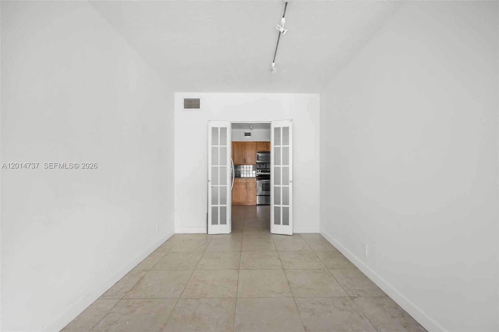 900 Bay Dr Unit: 1005 + Dock DS14