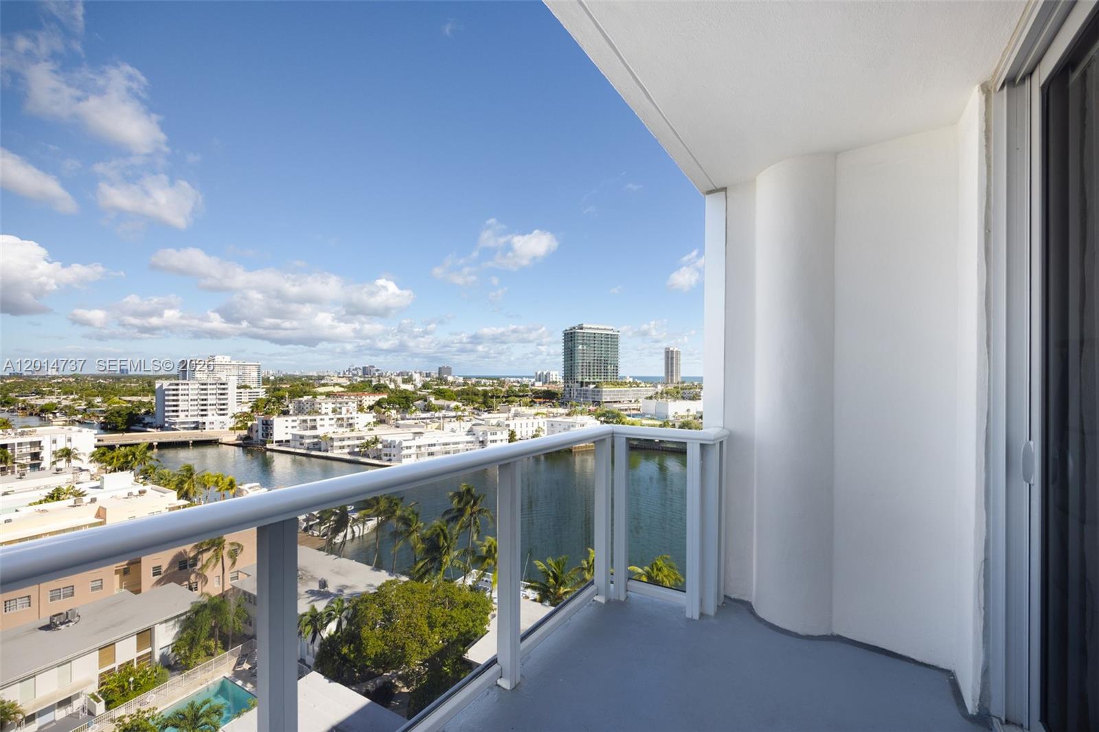 900 Bay Dr Unit: 1005 + Dock DS14