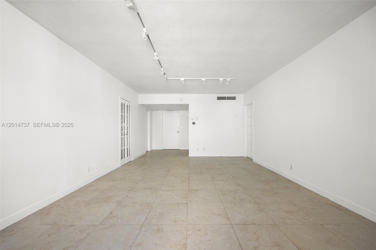 900 Bay Dr Unit: 1005 + Dock DS14