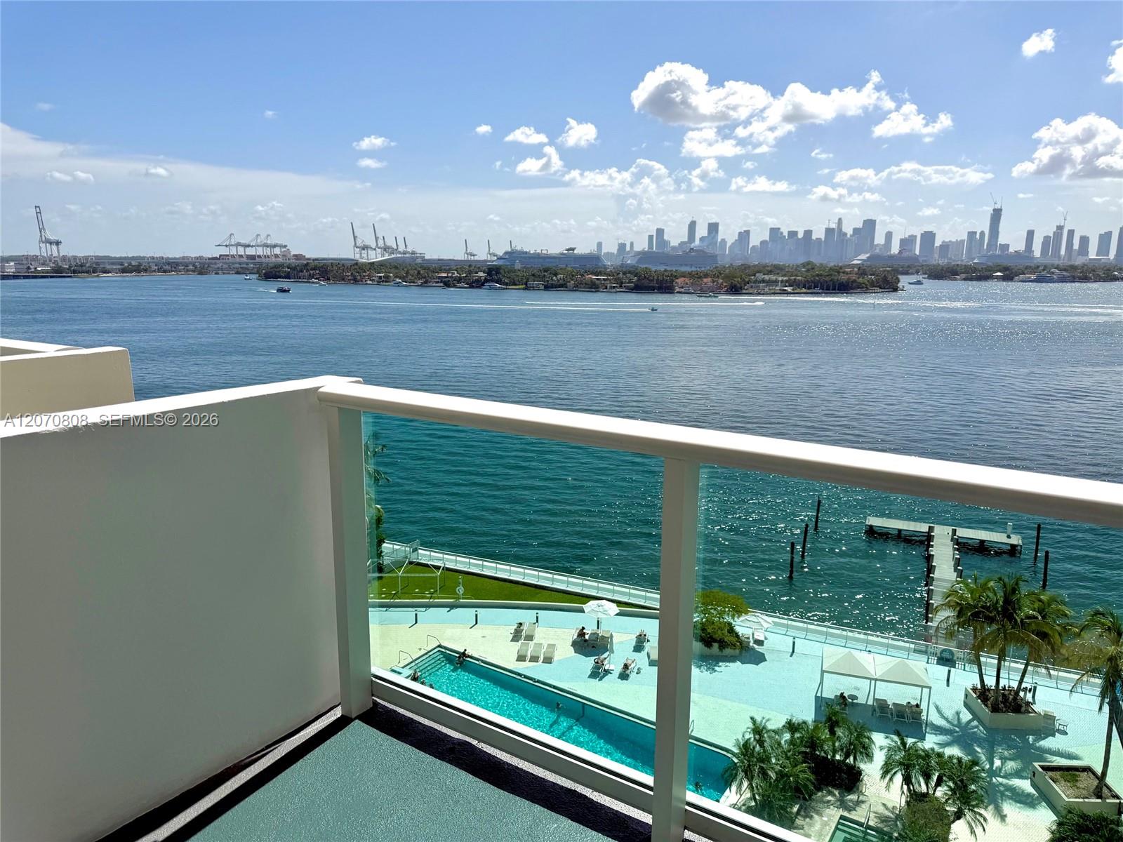 1200 West Ave # 1002