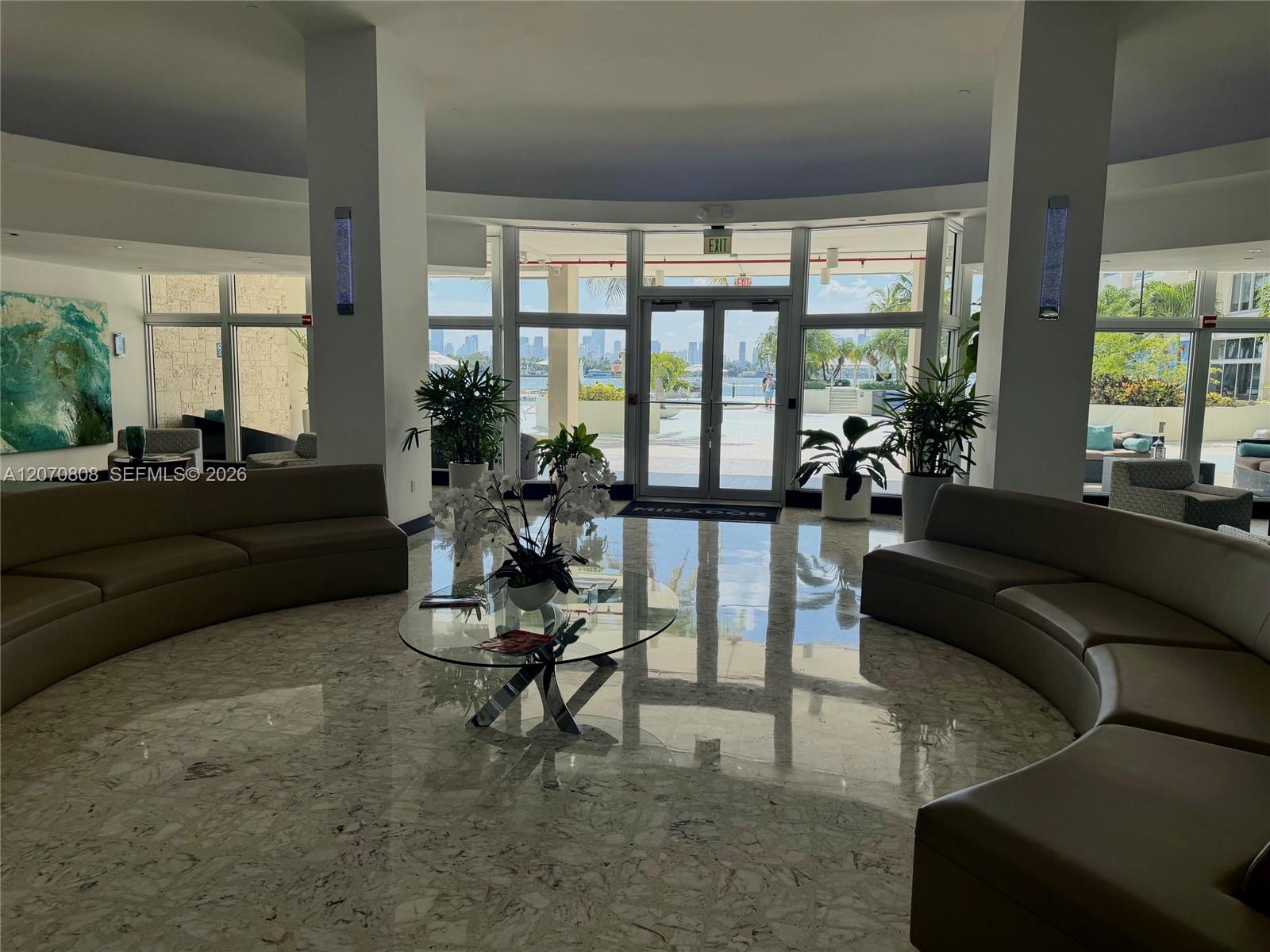 1200 West Ave # 1002