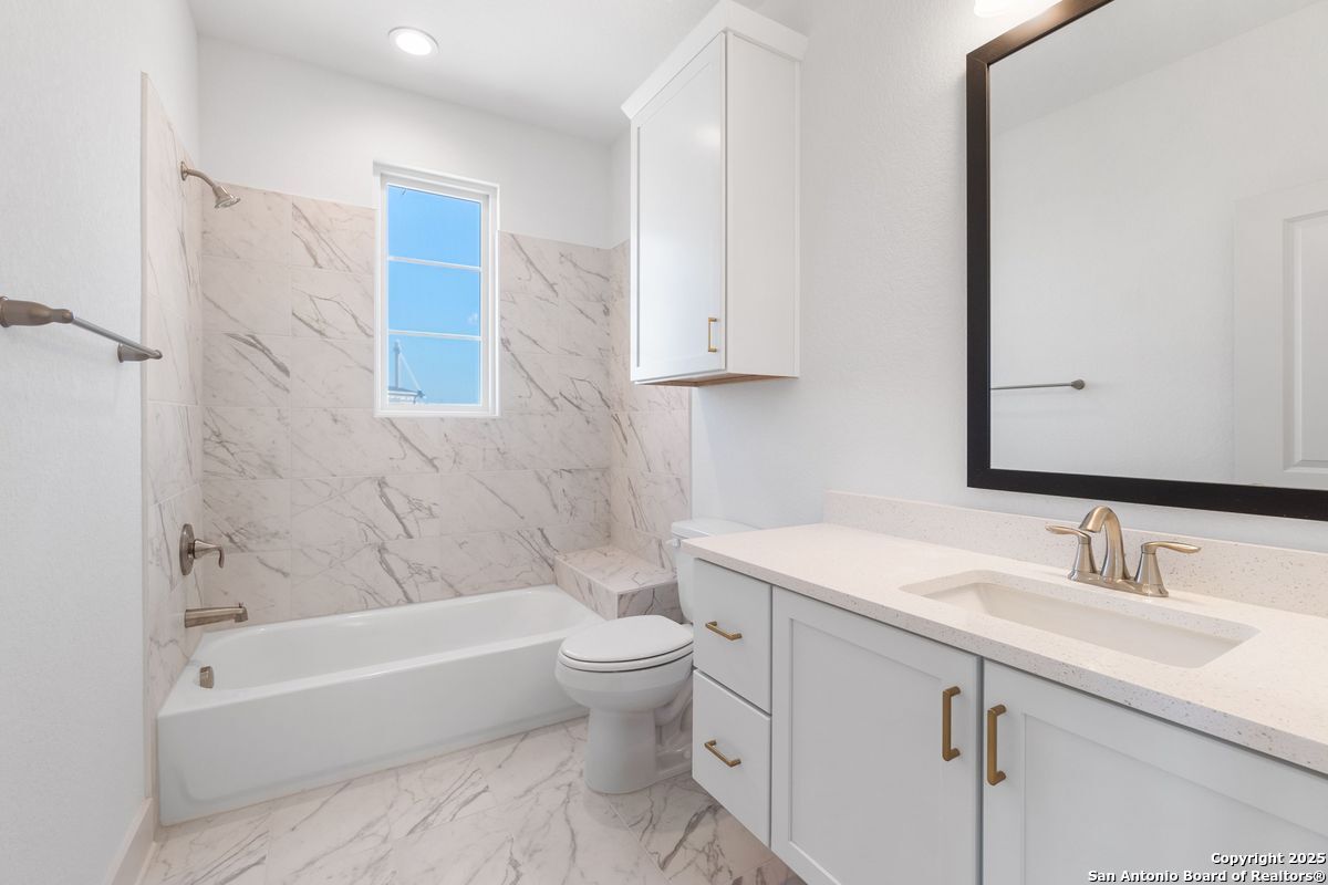 514 McMonigal Pl