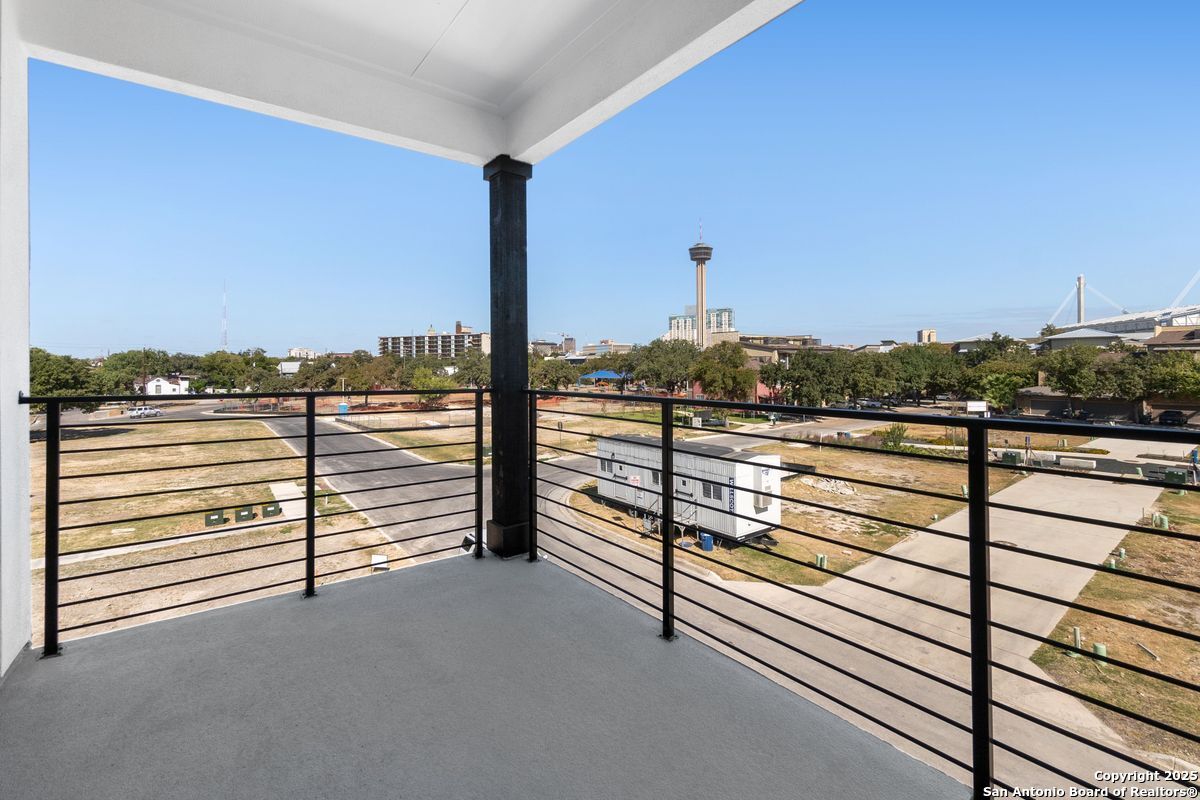 514 McMonigal Pl