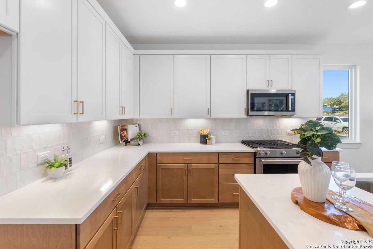514 McMonigal Pl