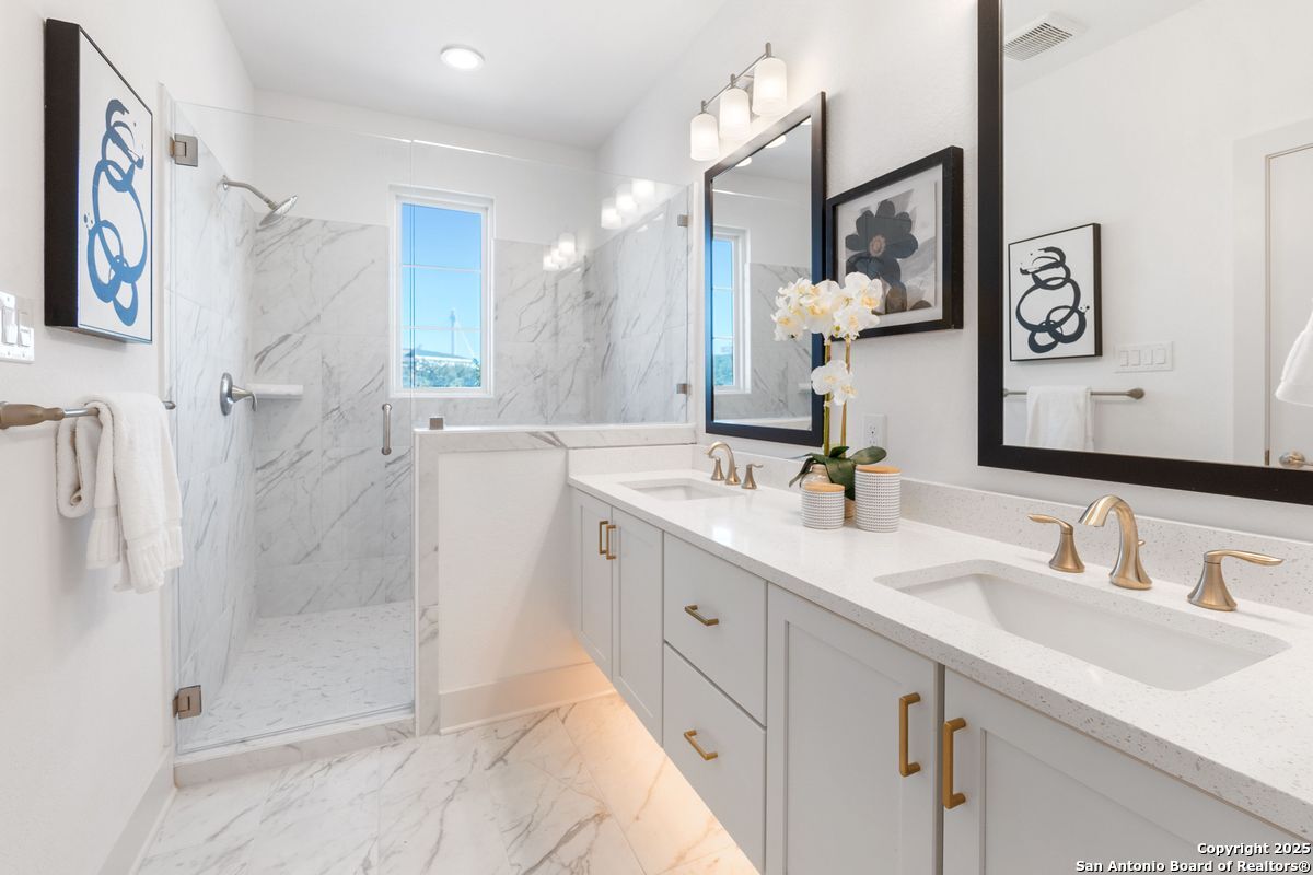 514 McMonigal Pl